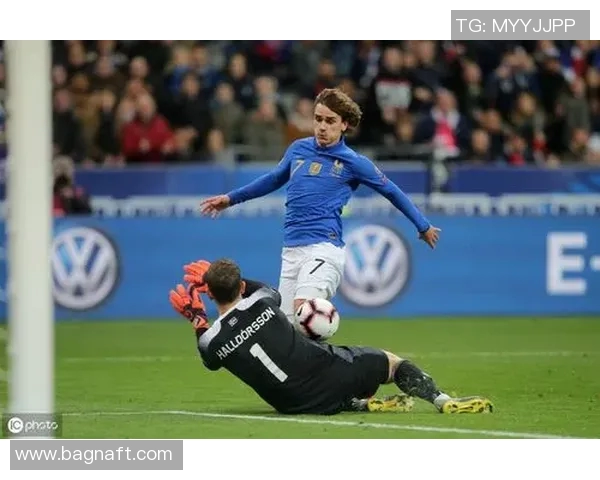 冲突升级!格列兹曼与教练发生激烈争执 冲突升级!格列兹曼与教练发生激烈争执